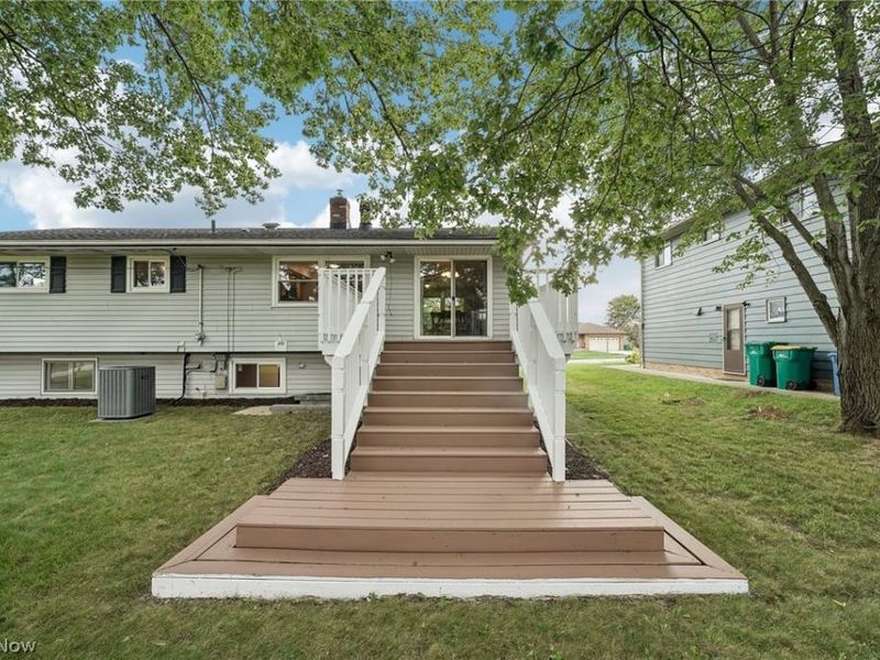 5750 Skyline Drive, Seven Hills, OH 44131 Photo 32