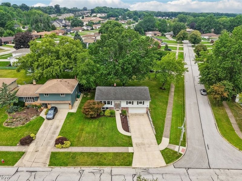5750 Skyline Drive, Seven Hills, OH 44131 Photo 36