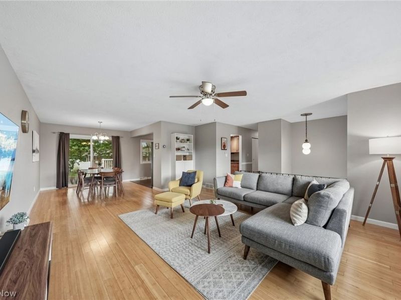 5750 Skyline Drive, Seven Hills, OH 44131 Photo 7