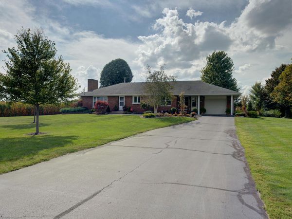 8765 E State Route 571 , Arcanum, OH 45304