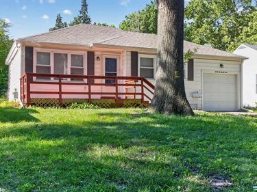 4233 D Street, Lincoln, NE 68510