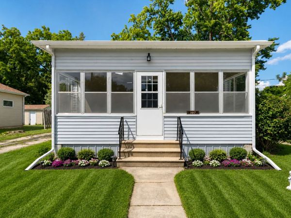 107 E PRAIRIE Street, Plano, IL 60545