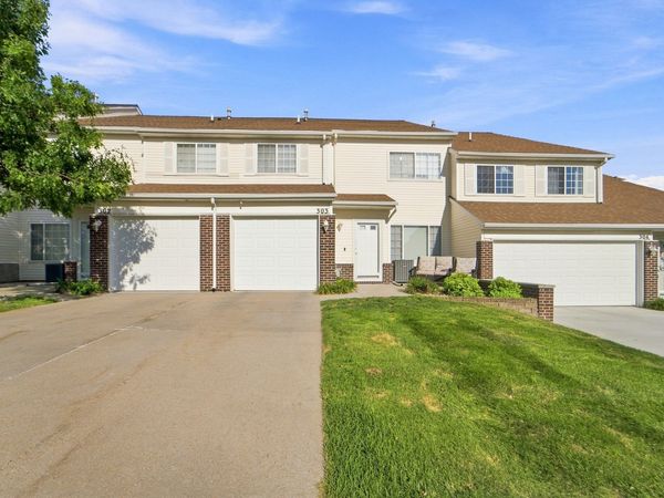 3701 Brook Ridge Court , Unit 303, Des Moines, IA 50317