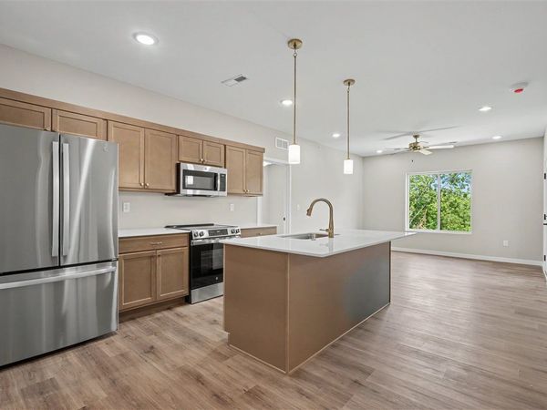 4428 Deer Creek Rd, Unit 306, Iowa City, IA 52246