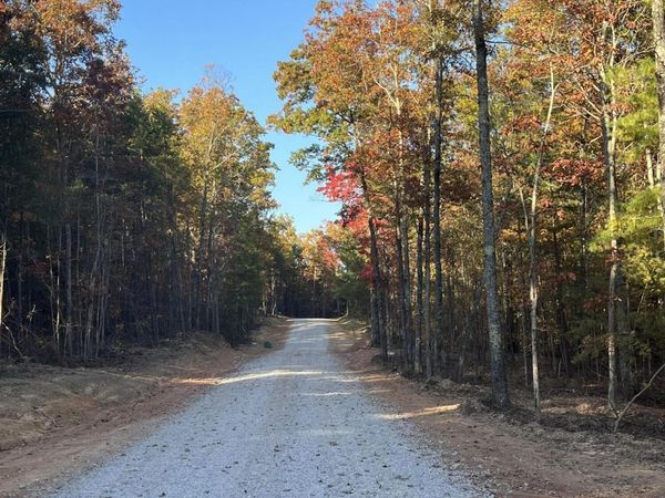 108 Cherokee Path , Tellico Plains, TN 37385