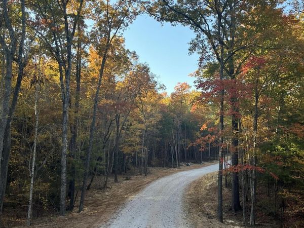 105 Cherokee Path , Tellico Plains, TN 37385