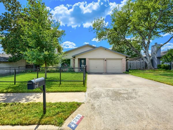 215 Cloudview DR, Austin, TX 78745