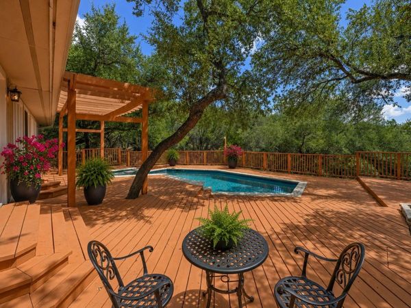 224 Hurst Creek RD , Lakeway, TX 78734