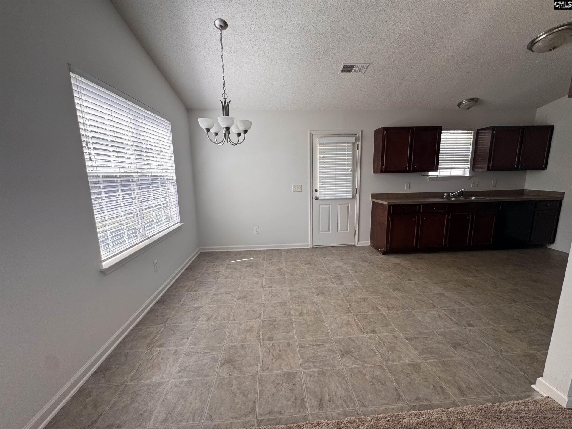 75 Sunset Maple Court  Photo 8