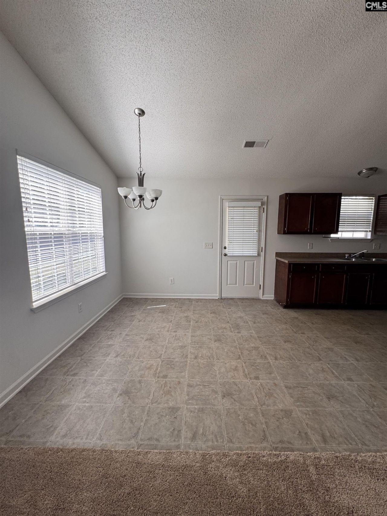 75 Sunset Maple Court  Photo 9