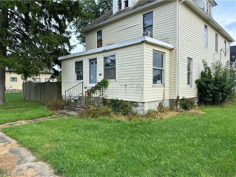 1628 W 10th Street, Ashtabula, OH 44004 Photo 4