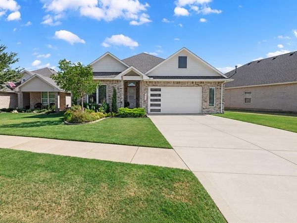 6205 NW 158th Street, Edmond, OK 73013