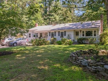 558 Spring St, Hanson, MA 02341