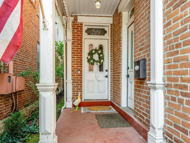 677 S 3rd Street, Columbus, OH 43206 Photo 2