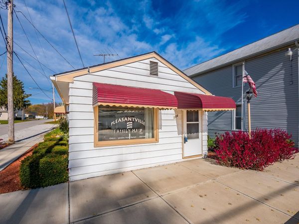 111 W Columbus Street , Pleasantville, OH 43148