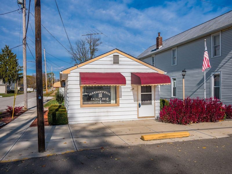 111 W Columbus Street, Pleasantville, OH 43148 Photo 2