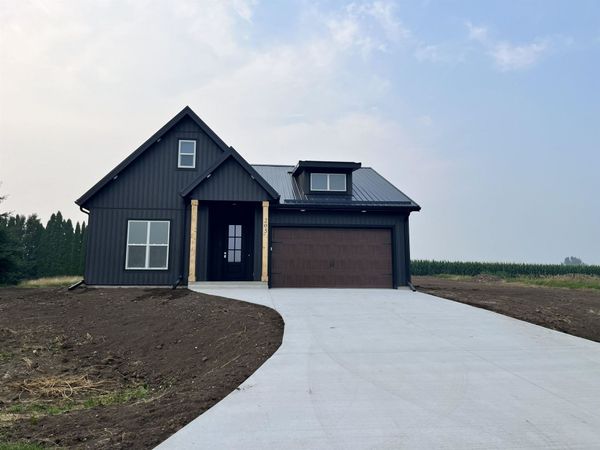 205 W 2nd Street, Friesland, WI 53935