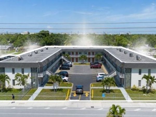 18101 NW 7th Ave , Miami Gardens, FL 33169