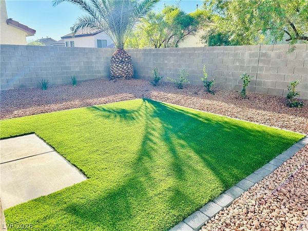 9553 Cabot Falls Avenue, Las Vegas, NV 89149