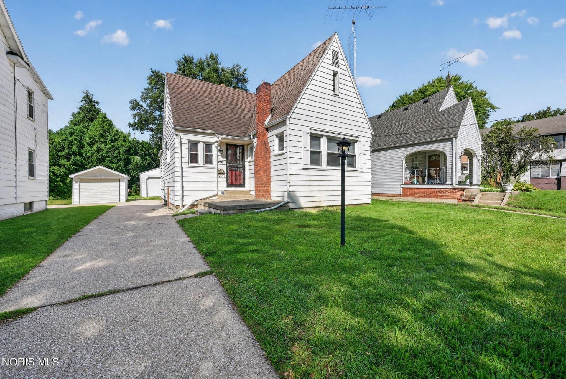 3701 Wallwerth Drive , Toledo, OH 43612 Main Photo