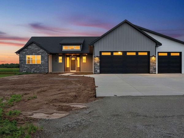 1041 SANDPIPER DRIVE, Menasha, WI 54952