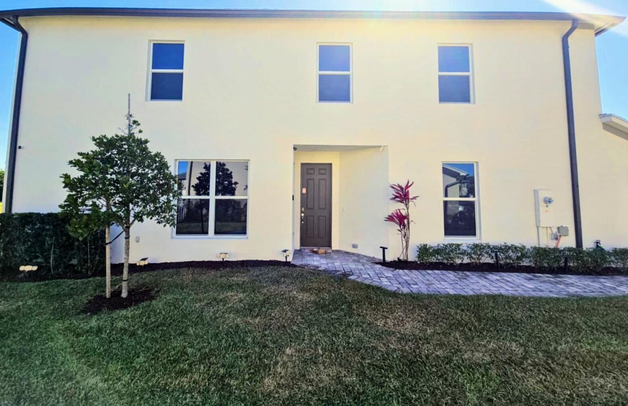 6050 Praza Lane, Greenacres, FL 33415 Photo
