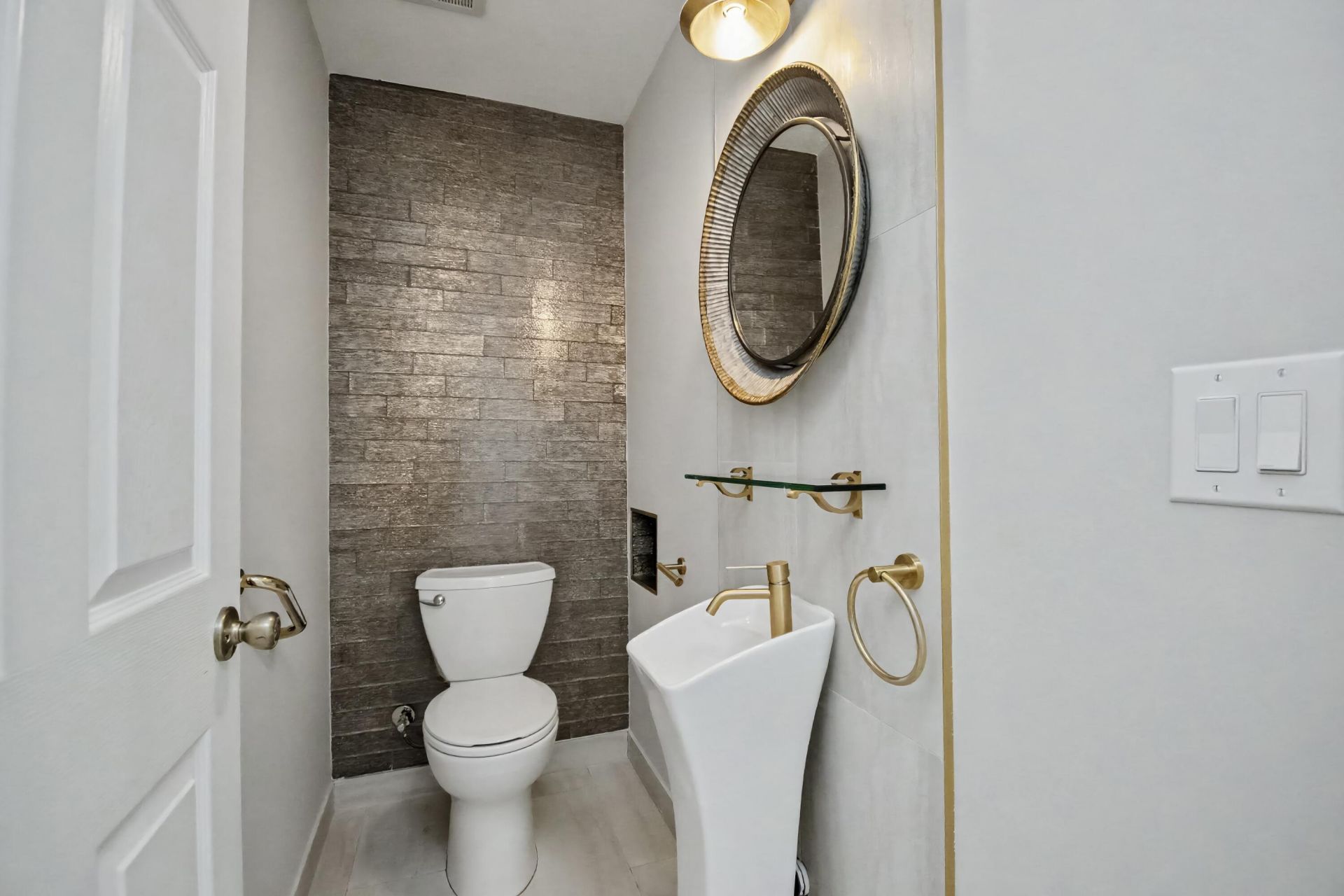 21460 Laguna Drive, Boca Raton, FL 33433 Photo
