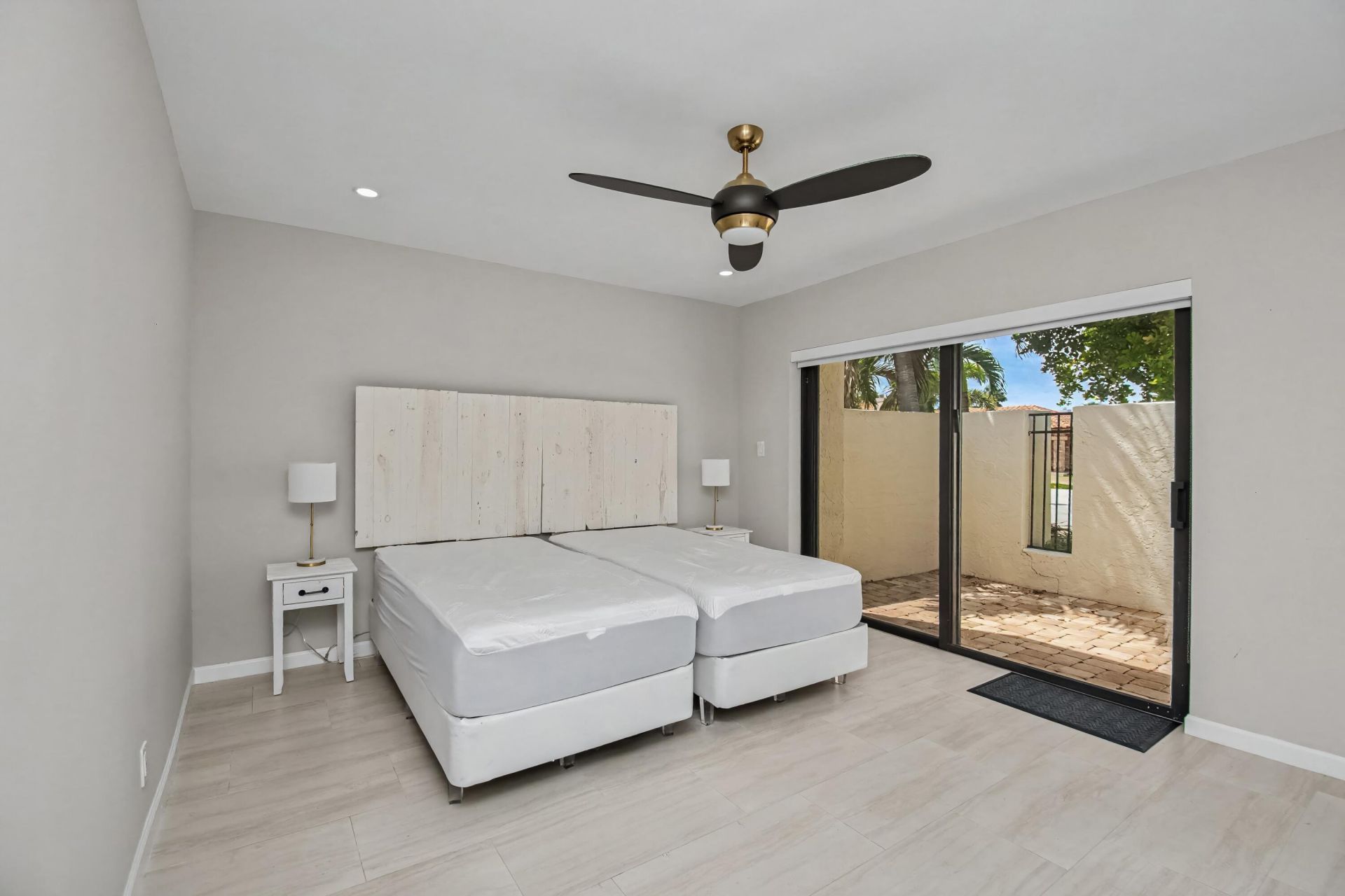 21460 Laguna Drive, Boca Raton, FL 33433 Photo