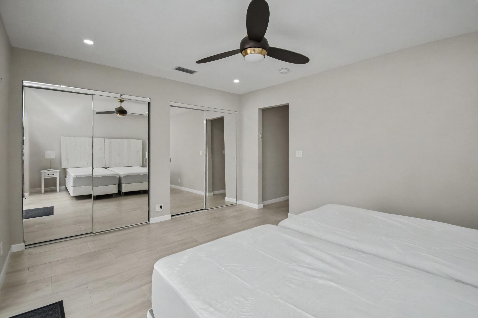 21460 Laguna Drive, Boca Raton, FL 33433 Photo