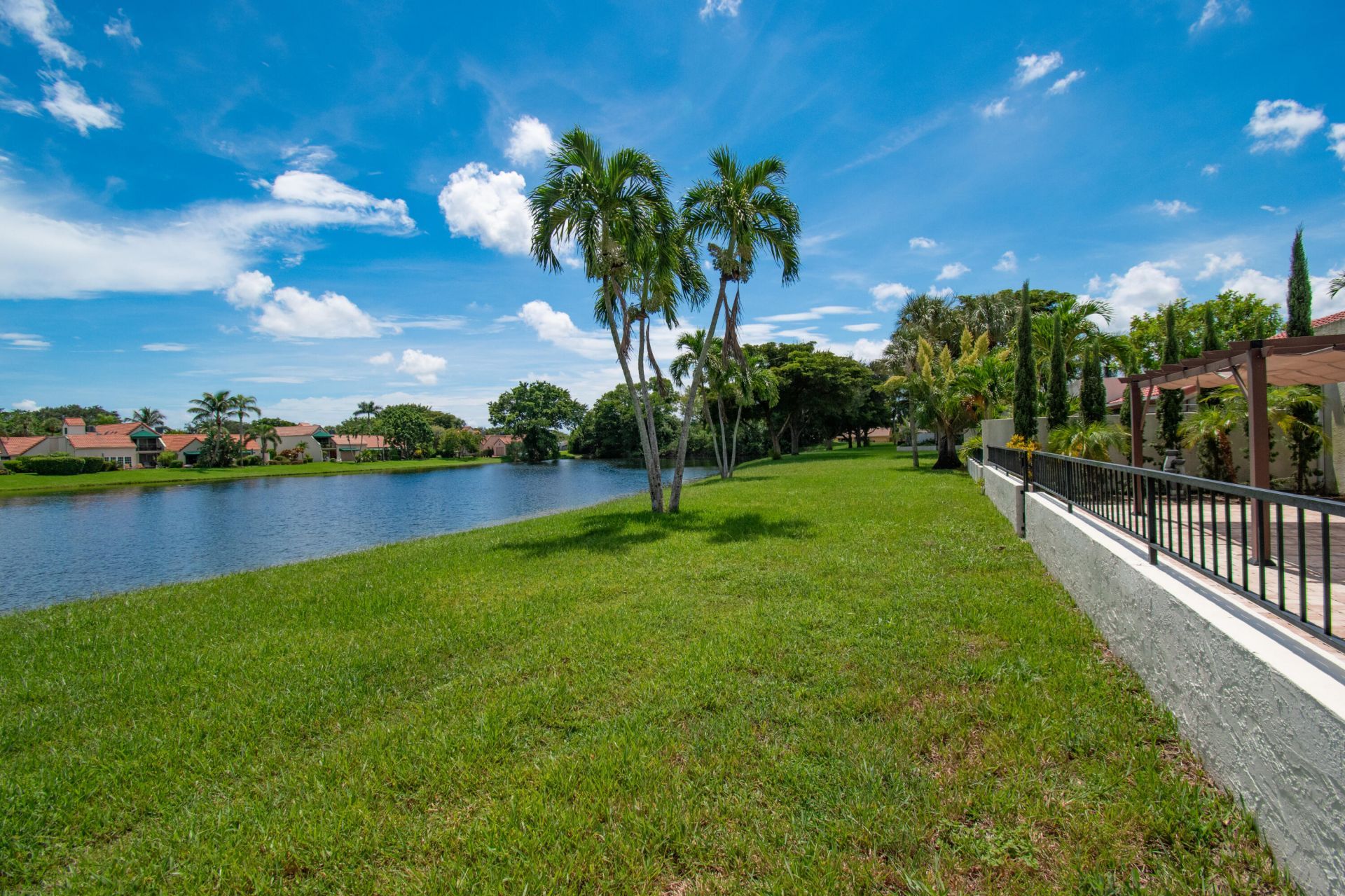 21460 Laguna Drive, Boca Raton, FL 33433 Photo