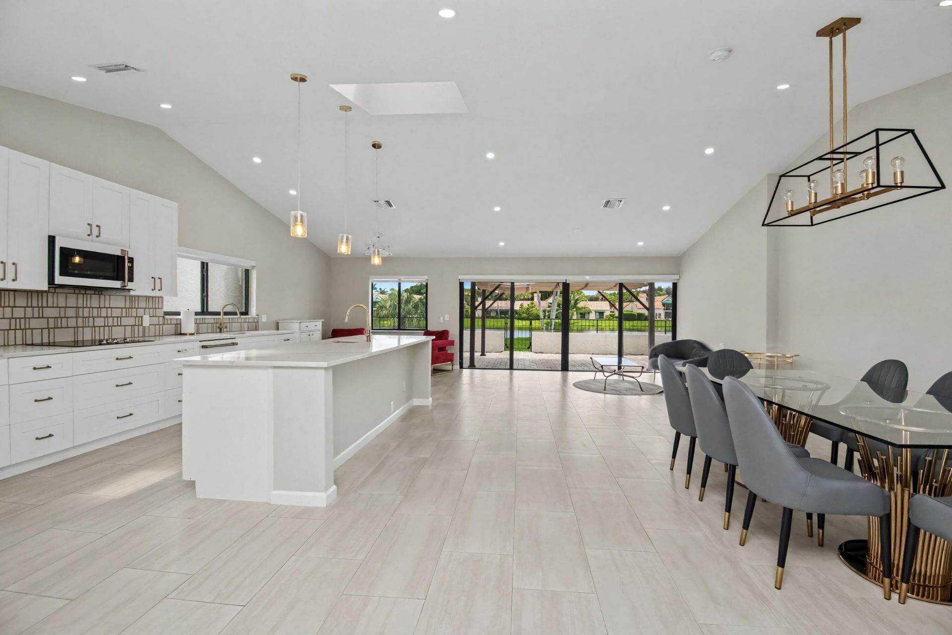 21460 Laguna Drive, Boca Raton, FL 33433 Photo