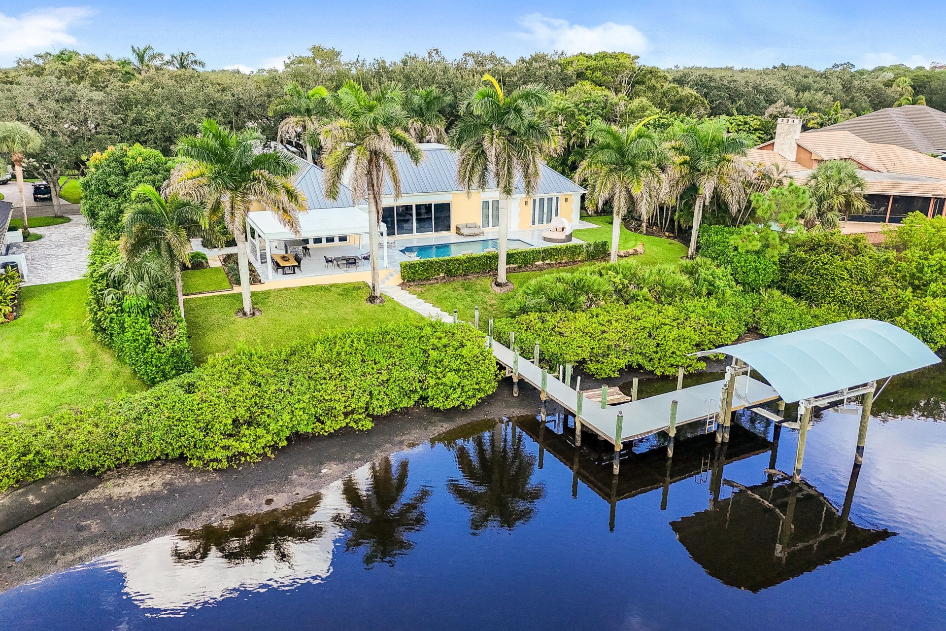 18444 SE Heritage Drive, Tequesta, FL 33469 Photo