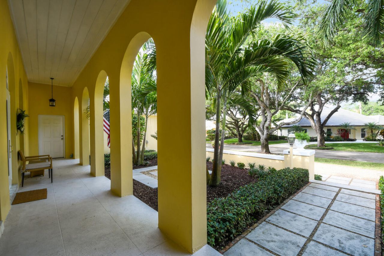 18444 SE Heritage Drive, Tequesta, FL 33469 Photo