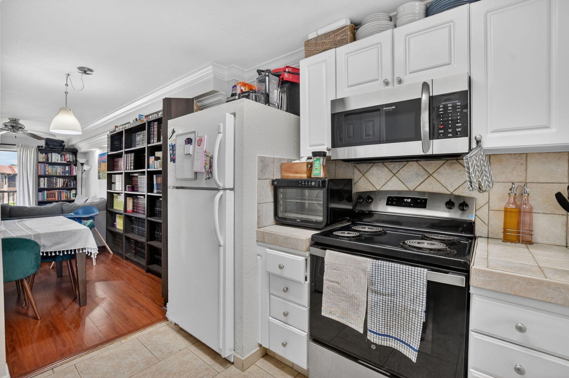 21895 Lake Forest Circle, Unit 201, Boca Raton, FL 33433 Photo