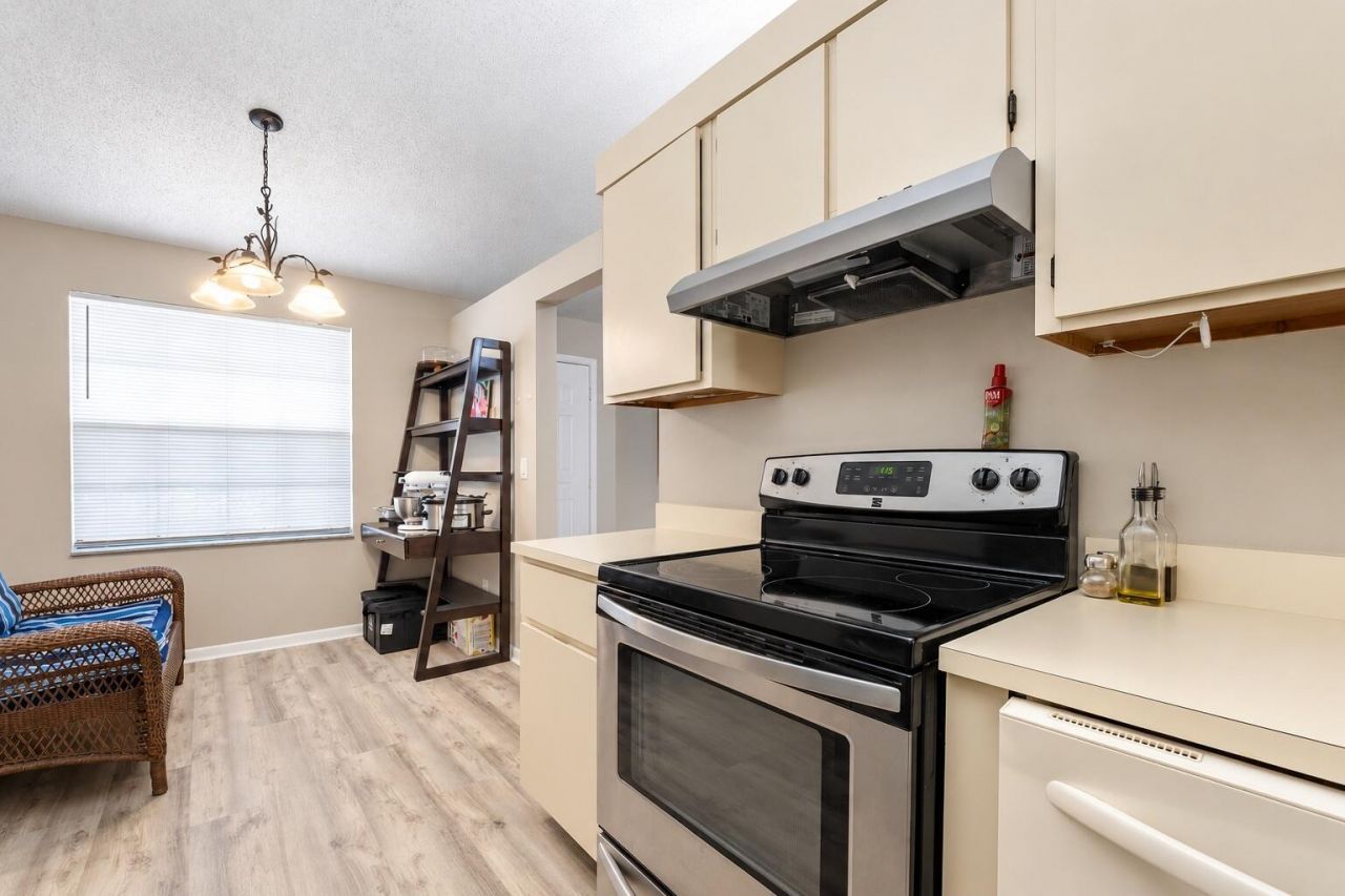 1502 Pinecrest Circle, Unit C, Jupiter, FL 33458 Photo