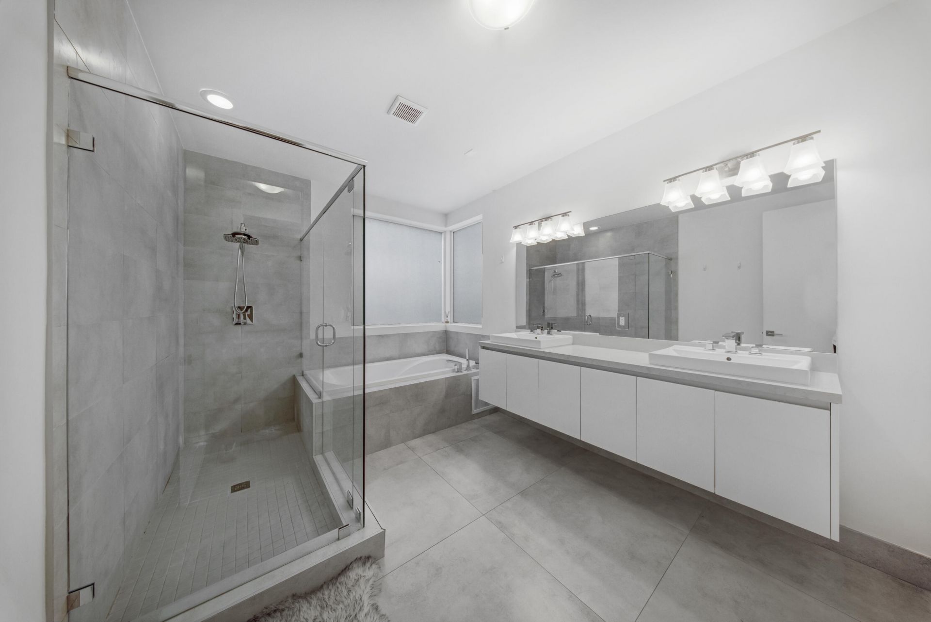 10081 NW 75th Terrace, Doral, FL 33178 Photo