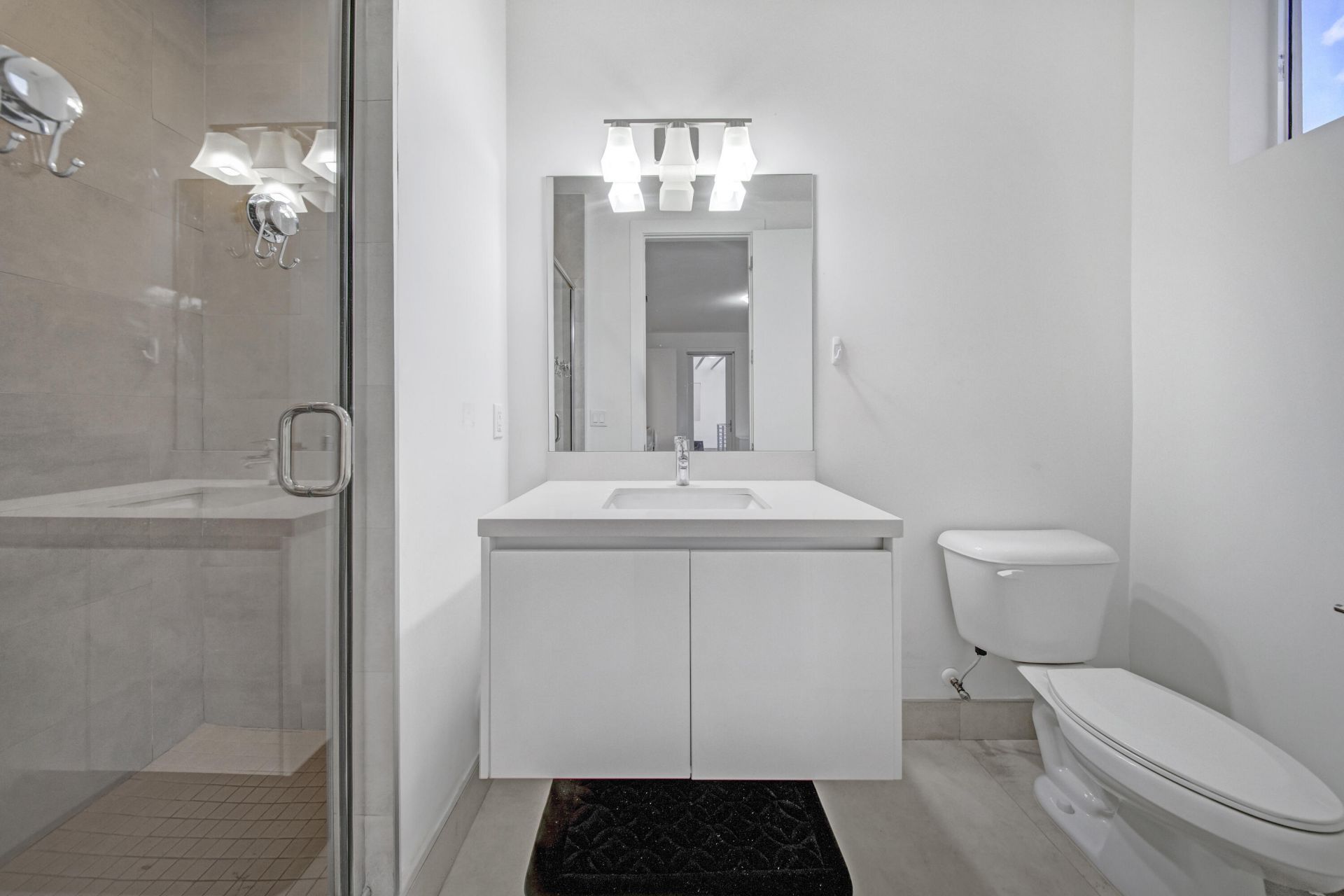 10081 NW 75th Terrace, Doral, FL 33178 Photo