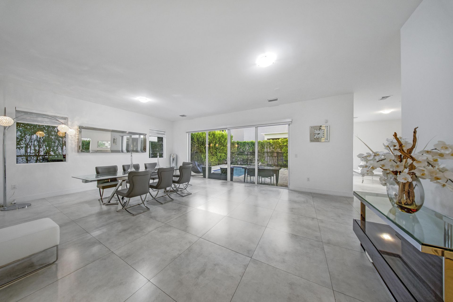 10081 NW 75th Terrace, Doral, FL 33178 Photo