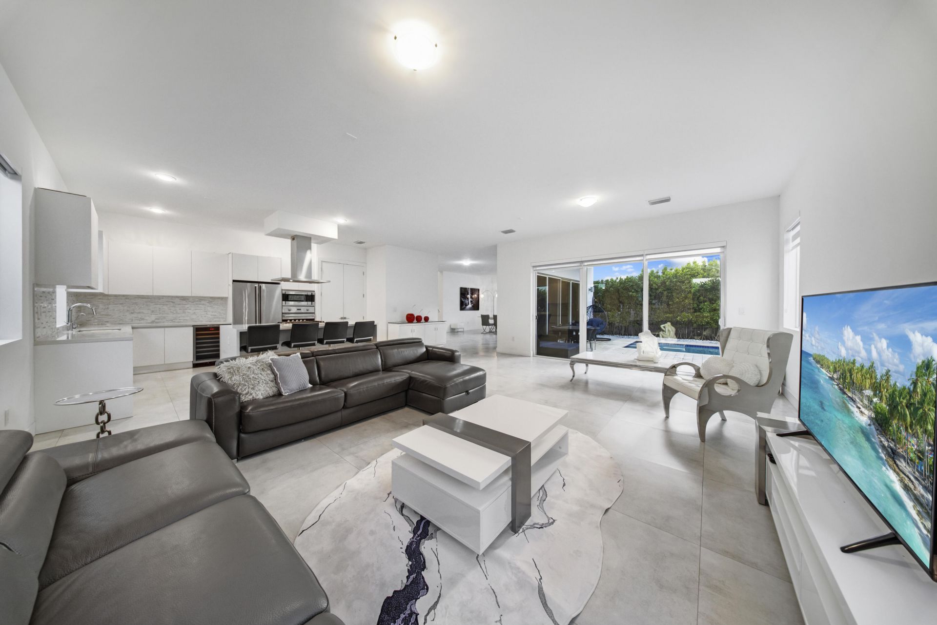 10081 NW 75th Terrace, Doral, FL 33178 Photo