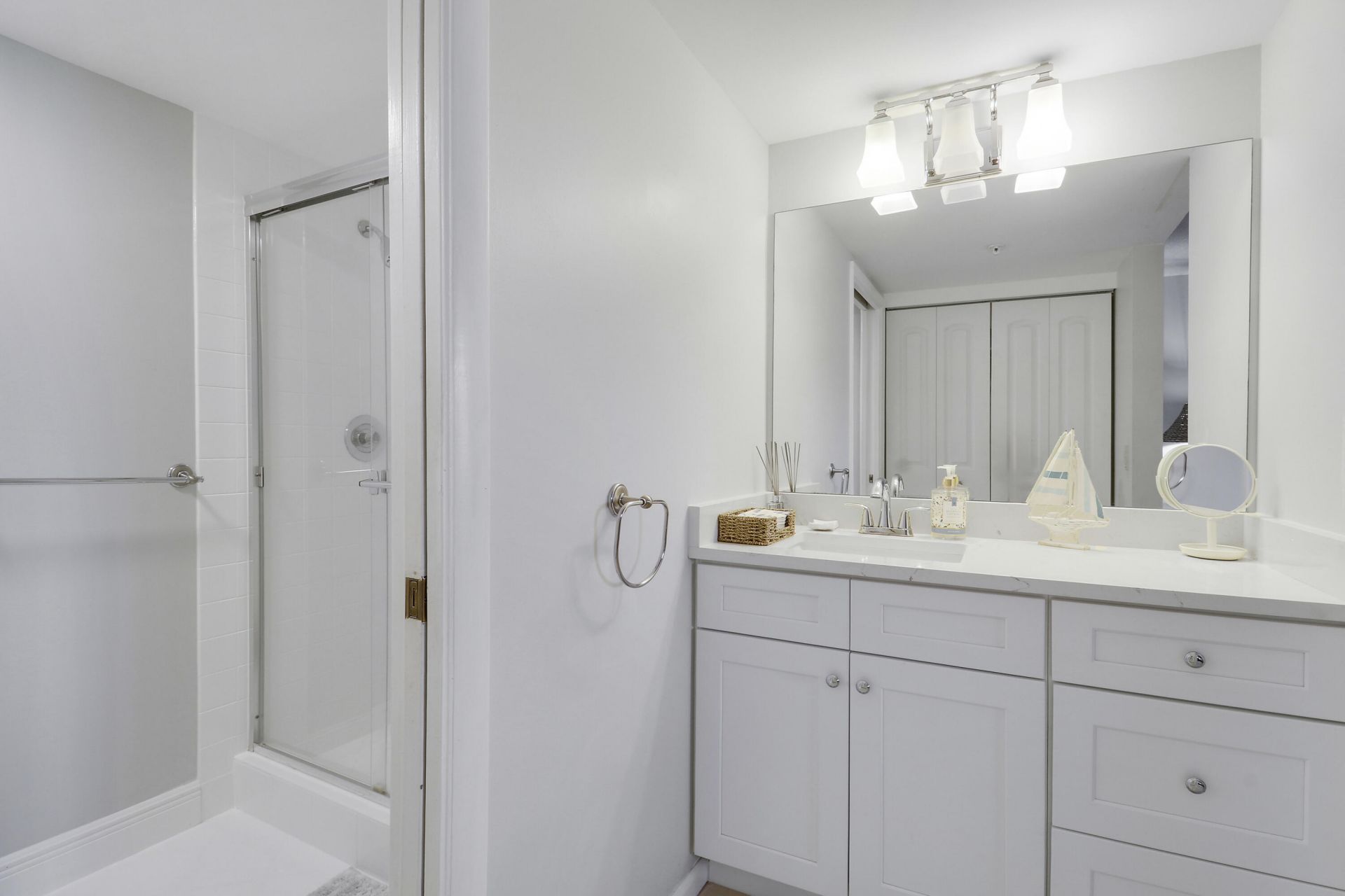 1601 Marina Isle Way, Unit 202, Jupiter, FL 33477 Photo
