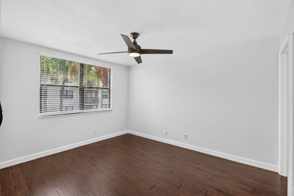 706 Executive Center Drive, Unit 24, West Palm Beach, FL 33401 Photo