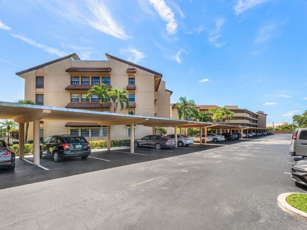 1030 Us Highway 1, Unit 413, North Palm Beach, FL 33408