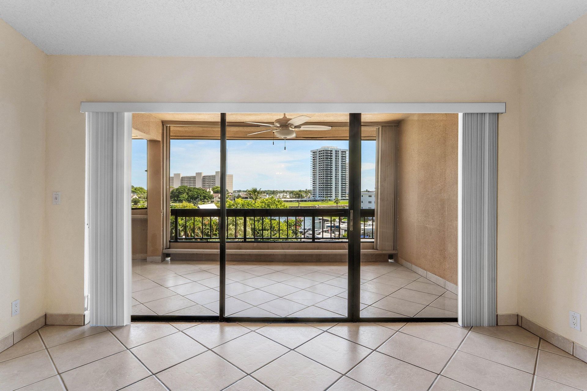 1030 Us Highway 1, Unit 413, North Palm Beach, FL 33408 Photo