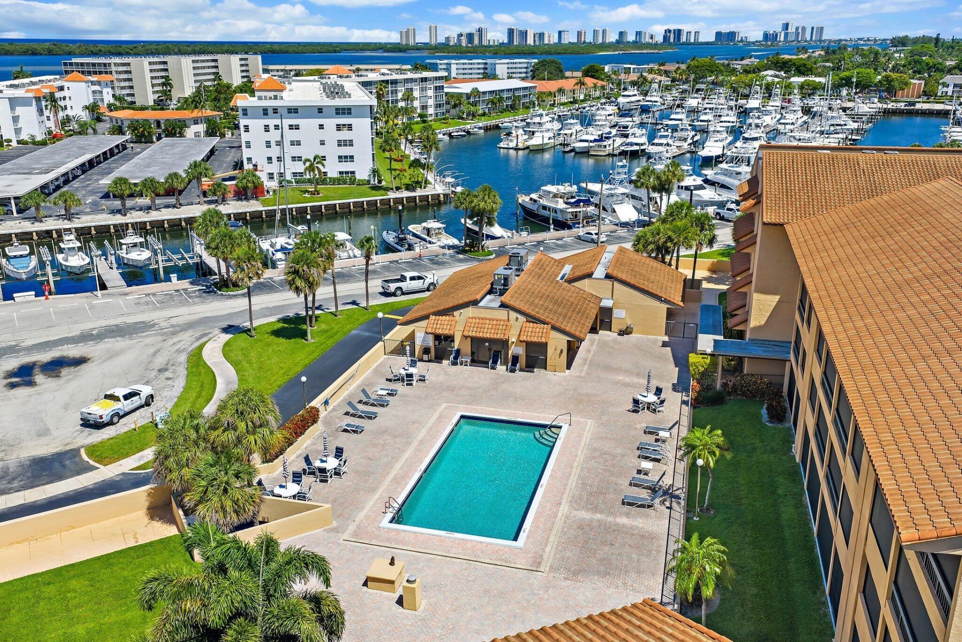 1030 Us Highway 1, Unit 413, North Palm Beach, FL 33408 Photo
