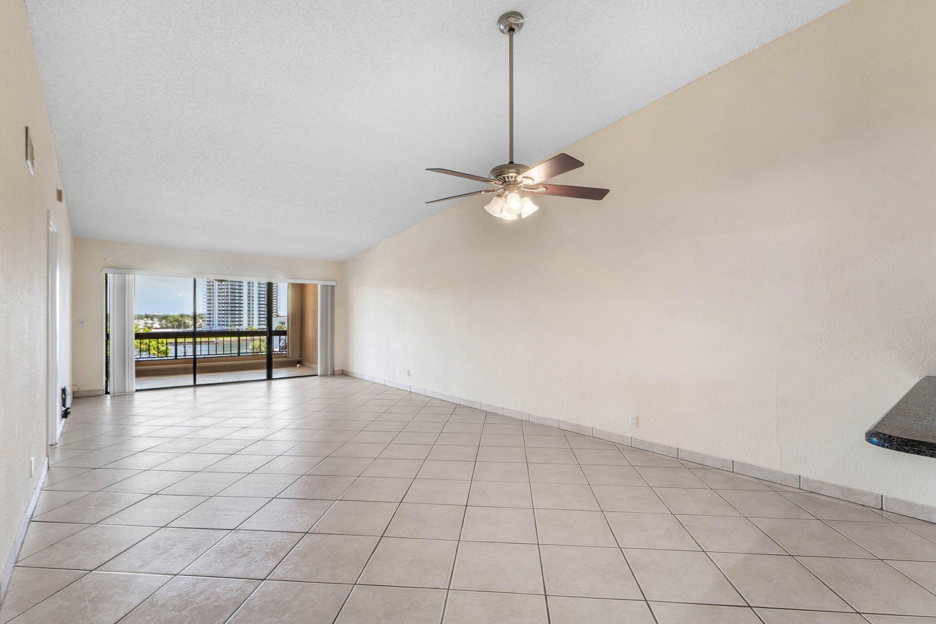1030 Us Highway 1, Unit 413, North Palm Beach, FL 33408 Photo