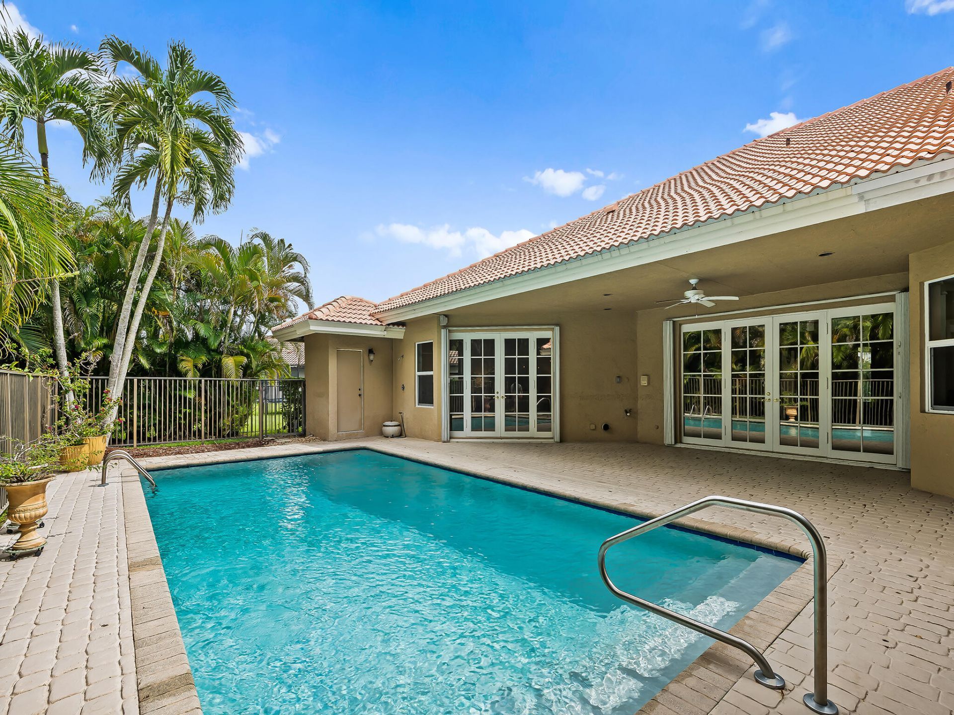 1207 Manor Drive S, Weston, FL 33326 Photo