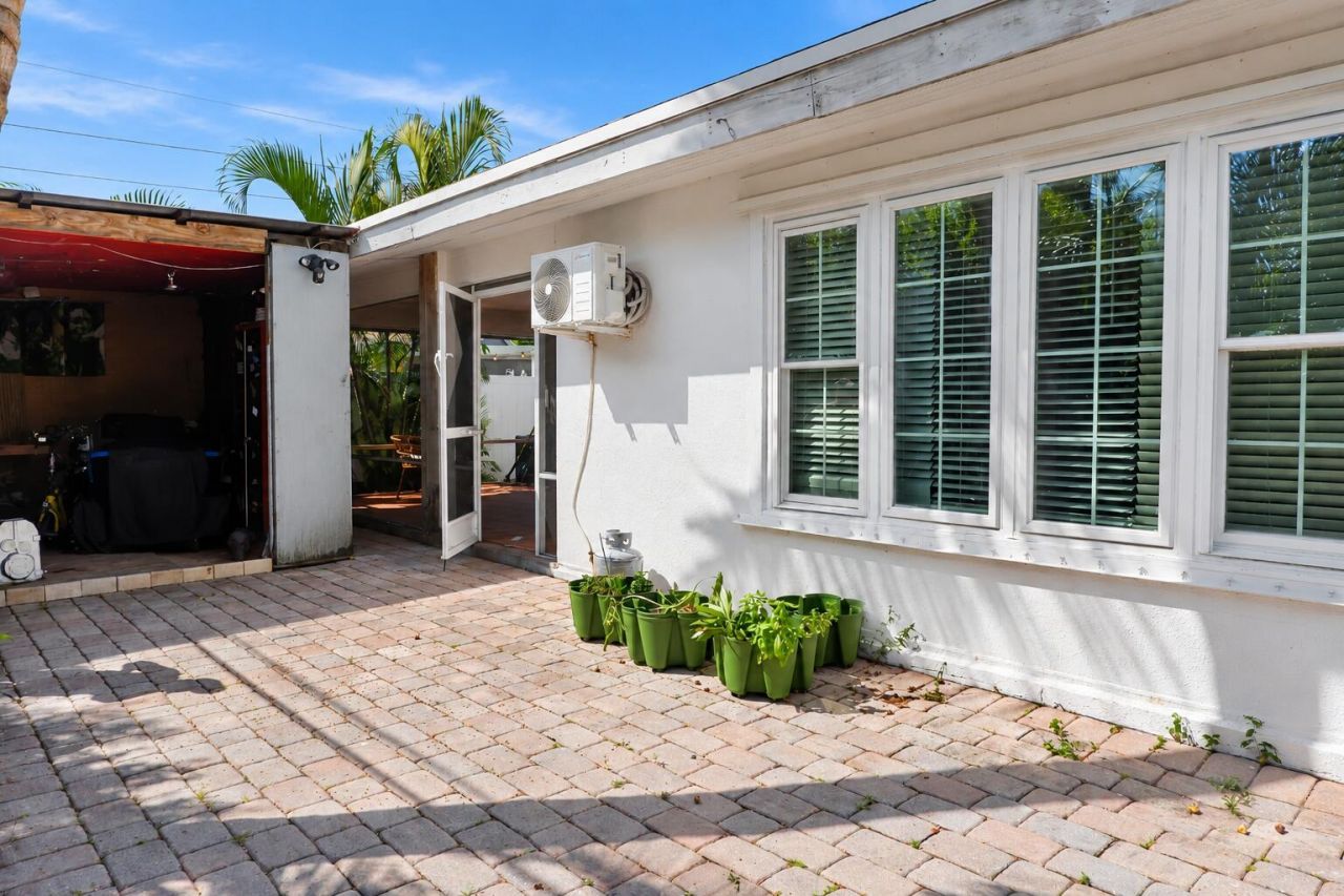 2574 NE 14th Terrace, Pompano Beach, FL 33064 Photo