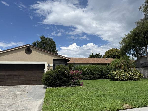 102 SAND PINE Way, Royal Palm Beach, FL 33411