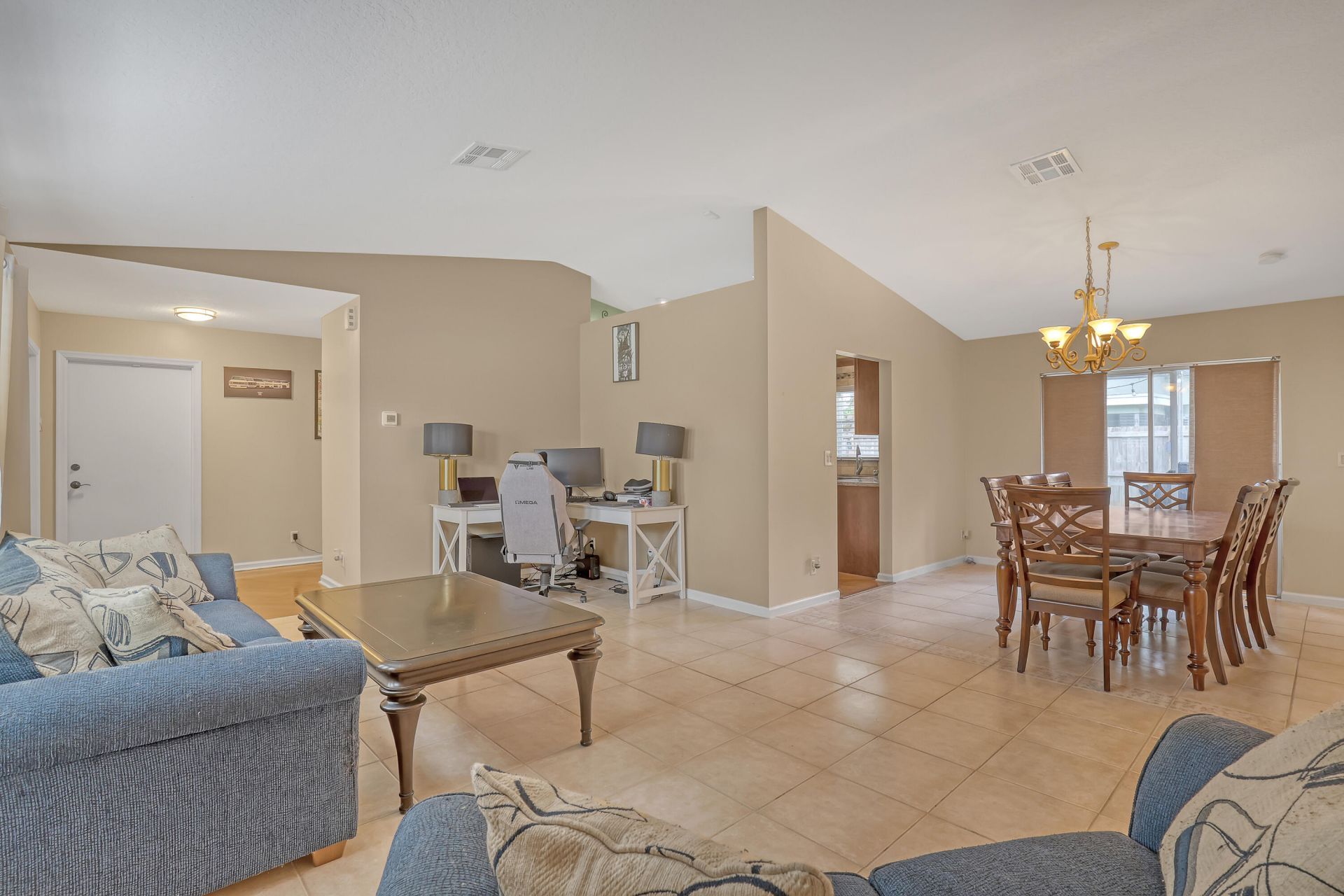 102 Sand Pine Way, Royal Palm Beach, FL 33411 Photo
