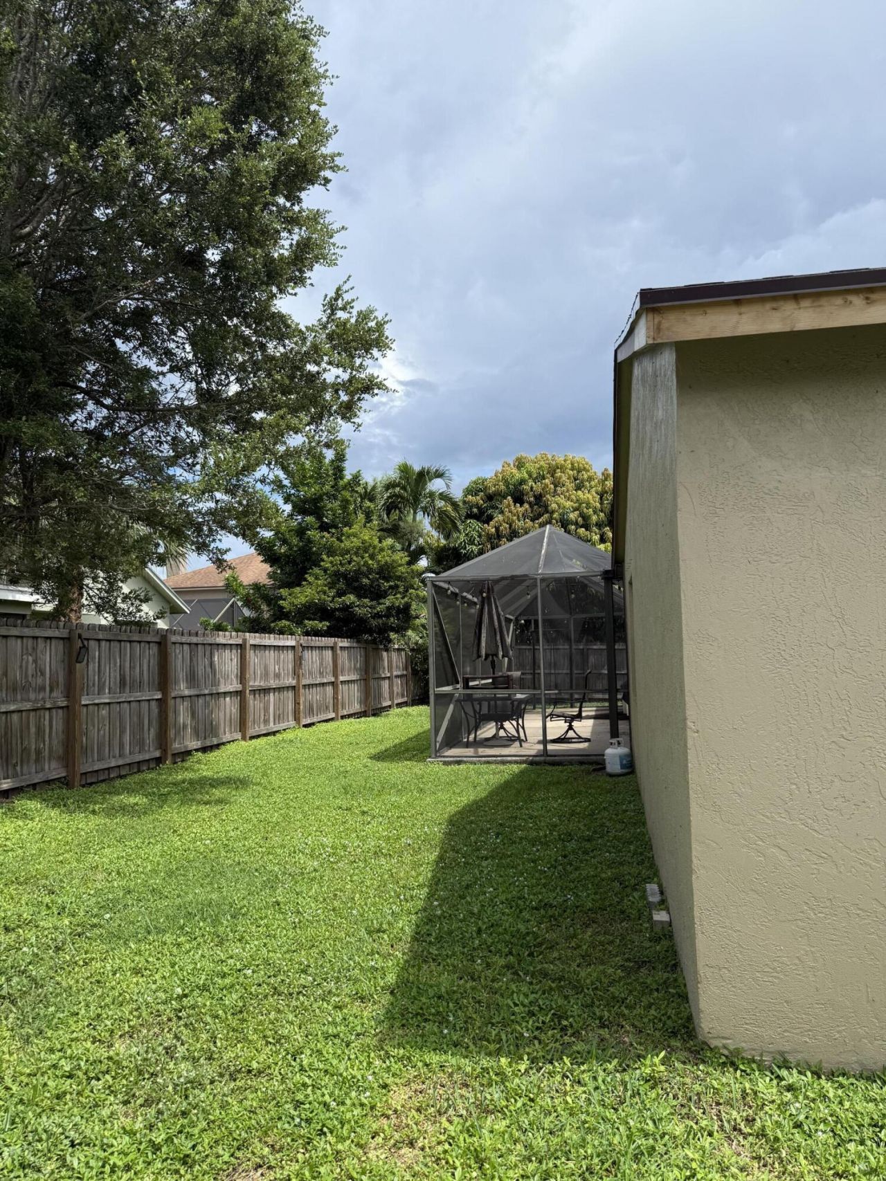 102 Sand Pine Way, Royal Palm Beach, FL 33411 Photo